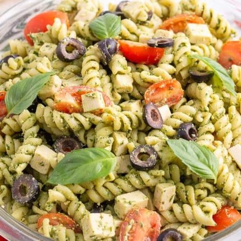 Vegan Chicken Pasta, Vegan Pesto Pasta Salad, Chicken Pesto Pasta Salad, Vegan Pesto Pasta, Chicken Pesto Pasta, Oil Free Vegan Recipes, Pesto Pasta Salad, Chicken Pesto, Vegan Mozzarella