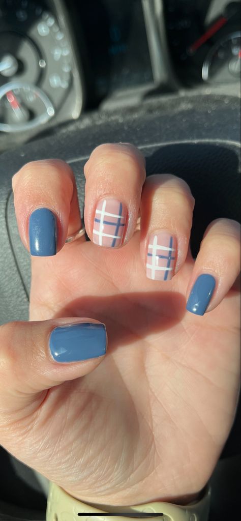 Work Nails Blue, Short Acrylic Nails Easy Designs, Plaid Nails Designs, Cute Thanksgiving Nail Ideas, Cute Plaid Nails, Plaid Gel Nails, Plaid Nail Ideas, Denim Nails Ideas Short, Short Winter Nail Ideas