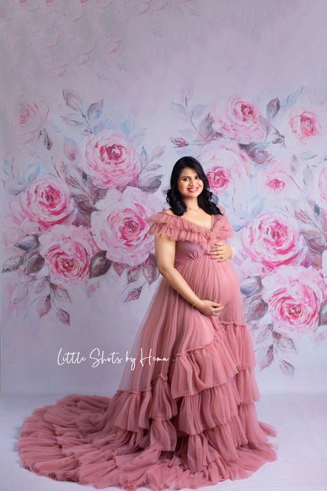 Maternity Frocks For Photoshoot, Pregnant Party Outfit, Pregnancy Frocks, Pregnancy Gowns Dresses, Baby Shower Outfits For Mom, Maternity Outfits For Photoshoot, Maternity Shoot Dress, Maternity Gowns For Photoshoot, Maternity Shoot Dresses