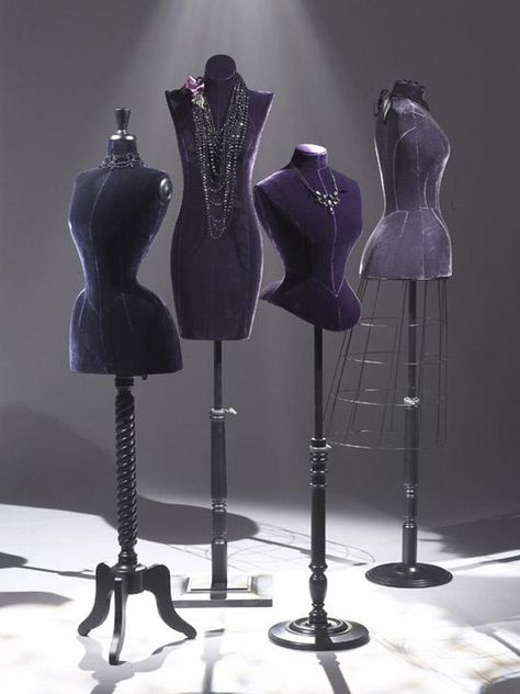 Craft your own jewelry holder with this easy tutorial! This project is perfect for a weekend project and can be customized to fit your style. Bust Form, Dress Form Mannequin, Mannequin Dress, Diy Jewelry Holder, Fashion Silhouette, Museum Displays, The Royal Collection, Dress Forms, Shop Window Displays