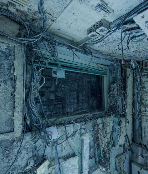 Cable Art Installation, Cyberpunk Dystopia, Scifi City, Beautiful Decay, Swans Art, Cry Of Fear, The Girl With The Dragon Tattoo, Sci Fi Environment, Ancient Technology