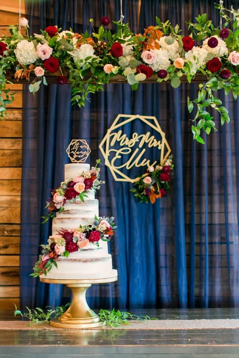 Navy And Gold Fall Wedding, Wedding Reception Tables Decor, Blue Red And Gold Wedding, Burgundy And Navy Wedding Decorations, Red And Blue Wedding Theme, Navy Blue Wedding Colors, Navy Red Wedding, Wedding Colors 2025, Navy Blue Groomsmen Suits