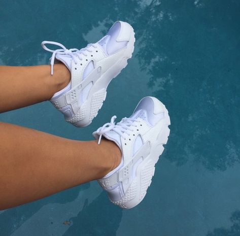 Nike Huraches, Draya Michele, Nike Free Runners, Nike Trainers, Nike Basketball Shoes, Nike Shoes Outlet, Nike Shox, Nike Air Huarache, Womens Shoes High Heels