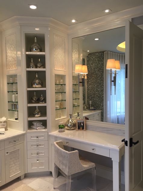 Master Bathrooms Cabinets, Makeup Vanities In Bathroom, Master Ensuite Bathroom Luxury, Built In Vanity In Bathroom, Bathroom With Lots Of Storage, Vanity Remodel, Beauty Room Vanity, Dream Closet Design, Bathroom Design Trends