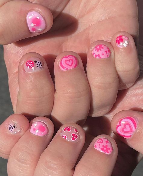 Nails With Short Nail Beds, Short Nail Bed Nails, Short Nail Beds, Short Nail Bed, Short Pink Nails, Uñas Aesthetic, Horror Nails, Hard Nails, Nail Bed