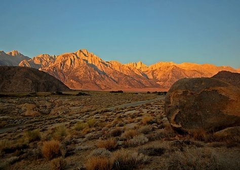 Sierra Nevada California, Sierra Mountains California, Nevada Landscape, Lone Pine California, Nevada National Parks, Earth Science Projects, Mountains California, Sierra Mountains, Nevada Desert