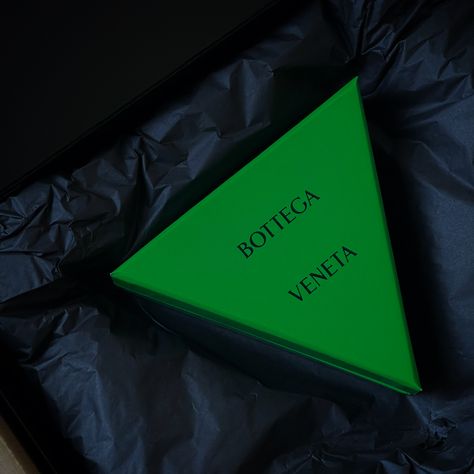 #bottegaveneta Bottega Veneta Packaging, Neon Store, Jewelry Packaging Design, Branding Design Packaging, Material World, Packing Design, Instagram Logo, Spring Aesthetic, Colour Board