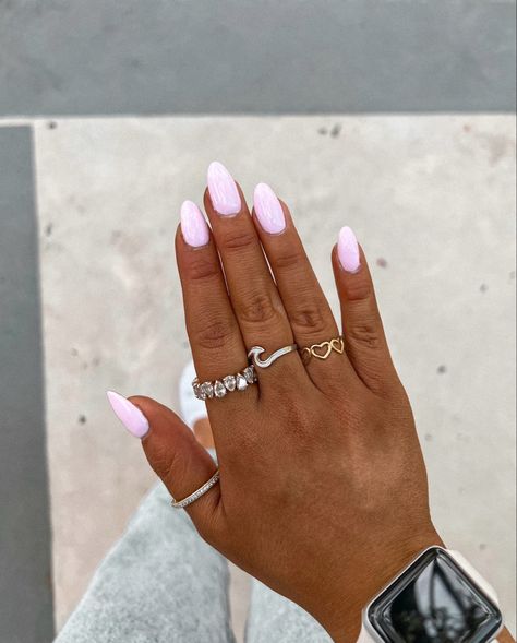 Summer Nails For Vacation 2024, Funky Nail Inspo Almond, Nails For Bahamas Vacation, Rounded Nails Acrylic, 2024 Beach Nails, Trendy Nail Inspo Almond, Neutral Summer Nail Designs, Almond Nails Plain, Pink Nail Color Ideas