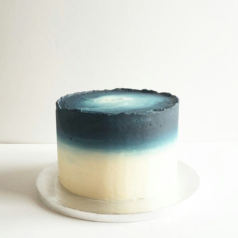 Making your wedding cake your something blue 💙 Dusty Blue Ombre Wedding Cake, Ombré Blue Cake, Blue Ombre Wedding Cake, Ombre Wedding Cake Blue, Blue Ombre Smash Cake, White Buttercream, Smash Cake Boy, Ombre Cake, Birthday Cake Decorating