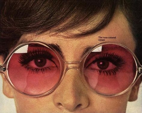 60s Glasses, Mystery Photos, 70s Sunglasses, Big Glasses, Dancing Dolls, 70s Aesthetic, Vintage Magazines, 60s Fashion, Vintage Magazine