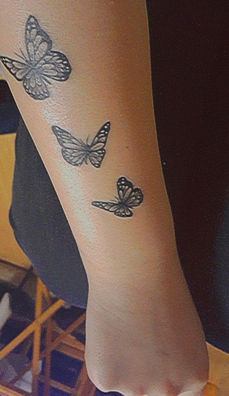 Three butterflies going up my right outer arm Three Butterflies Tattoo Arm, Three Butterfly Tattoo, Three Butterflies Tattoo, Borboleta Tattoo, Three Butterflies, Tattoo Cute, Idea Tattoo, Cute Tattoo, Small Butterfly Tattoo