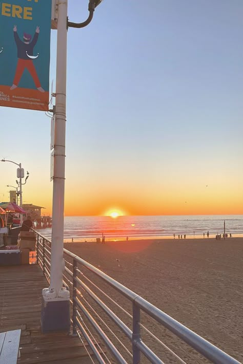 Nothing Bruno Major, Comforting Aesthetic, Pier Santa Monica, Welcome To California, Pier Sunset, Trip To Los Angeles, Beach Nights, Los Angeles Aesthetic, Cousins Beach