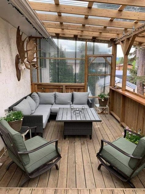 Sunroom Ideas On A Budget, Lights Backyard, Backyard Lights, Small Kitchen Decoration, Landscape Backyard, Small Patio Decor, Patio Decor Ideas, Sunroom Ideas, Backyard Garden Landscape