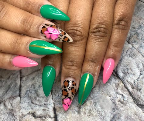 Jungle Theme Nails, Green Acrylic Nails, Leopard Print Nails, Nice Ideas, Leopard Nails, Bright Nails, Jungle Green, Jungle Theme, Green Nails