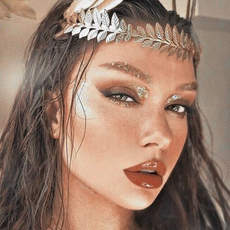 Greek Mythology Makeup, Greek Makeup, Mythology Costumes, Goddess Makeup, Bff Girls, Athena Goddess, Modern Princess, Dancing Aesthetic, Fx Makeup