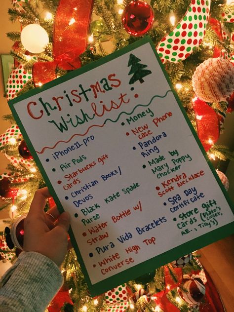 Christmas Wishlist For Teens, Preppy Christmas List, Christmas List Template, Chrismas Wishes, Xmas List Ideas, Bullet Journal Christmas, College Ruled Paper, Girly Christmas Gifts, Cute Christmas Ideas