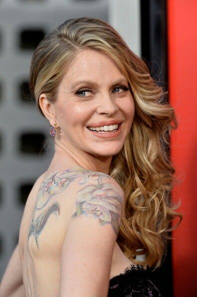 Kristin Bauer van Straten Kristin Bauer Van Straten, Kristin Bauer, Alexander Skarsgard, True Blood, Top Movies, On The Red Carpet, The Red Carpet, I Tattoo, Beautiful People