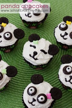 Panda Cupcakes on Pinterest Baking Corner, Panda Food, Easy Christmas Cupcakes, Panda Cupcakes, Christmas Cupcakes Recipes, Christmas Cupcakes Decoration, Panda Birthday Party, Butterfly Cupcakes, Cupcake Images