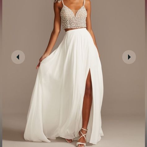 David’s Bridal chiffon wedding separates circle skirt

STYLE# DS150827 Wedding Seperates, Wedding Skirt Separate, Wedding Separates Top, Wedding Crop Top, Bridal Crop Top, Romantic Movement, Wedding Separates, Bridal Skirt, Two Piece Wedding Dress