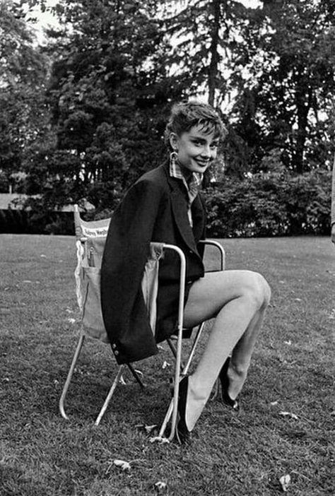 Dennis Stock, Sabrina 1954, Audrey Hepburn Born, Aubrey Hepburn, Sherilyn Fenn, Audrey Hepburn Photos, Audrey Hepburn Style, Cecil Beaton, Hepburn Style