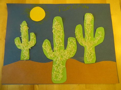 Rice cactus art project. Rodeo Crafts, Wild West Crafts, Desert Crafts, Cactus Scene, Paper Cactus, Texas Theme, Cowboy Crafts, Cactus Craft, Wild West Theme