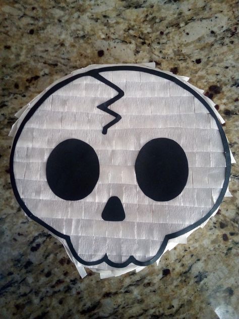 One Piece Theme, Diy Skulls, Mini Pinatas, Hey Boo, Shark Party, Halloween 2022, Craft Day, Ideas Halloween, Baby Shark