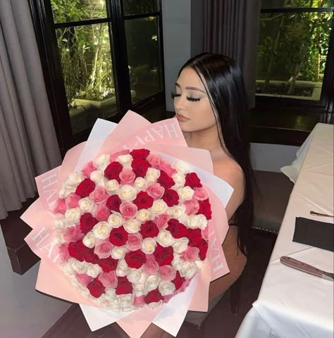 Birthday Roses Bouquet, 50 Roses Bouquet, Birthday Ramo, Rose Bouquet Aesthetic, Huge Bouquet Of Flowers, 100 Roses, Roses Bouquet Gift, Birthday Flowers Bouquet, Large Bouquet