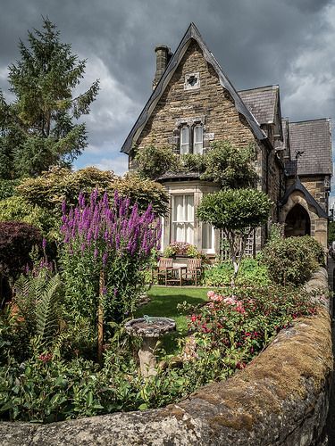 Pateley Bridge, Patio Grande, Storybook Homes, Stone Cottages, Fairytale Cottage, Storybook Cottage, Cottage Garden Design, Country Cottage Decor, This Old House