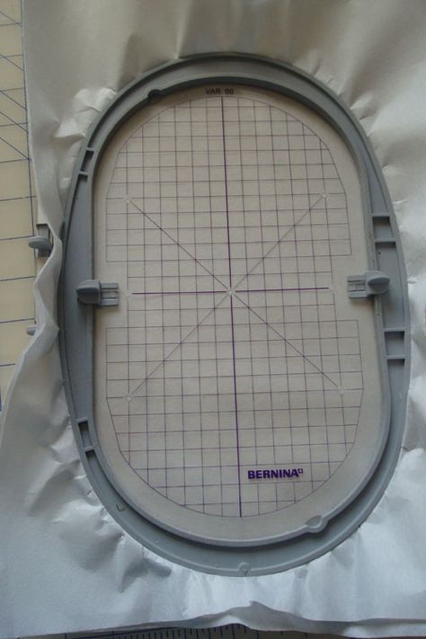 Hooping Tutorials, Embroidery Basics, Embroidery Patterns Ideas, Machine Embroidery Tutorials, Bernina Embroidery, Embroidery Tips, Bernina Sewing, Machine Embroidery Thread, Sewing Machine Embroidery