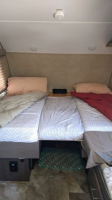 Rpod 180, Pod Camper, Pod Bed, Camper Furniture, Lite Travel Trailers, Rv Camping Trips, Motorhome Remodel, R Pod, Camper Awnings