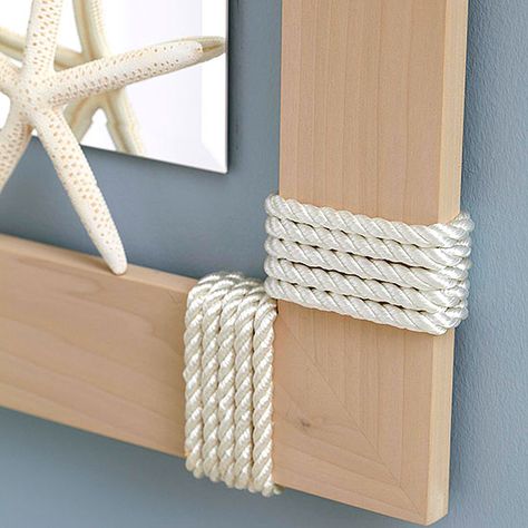 Rope-Wrapped Frame Deco Marine, Pine Boards, Nautical Bathrooms, Glue Tape, Beachy Decor, Nautical Home, Beach Bathrooms, Beach Crafts, Bath Room