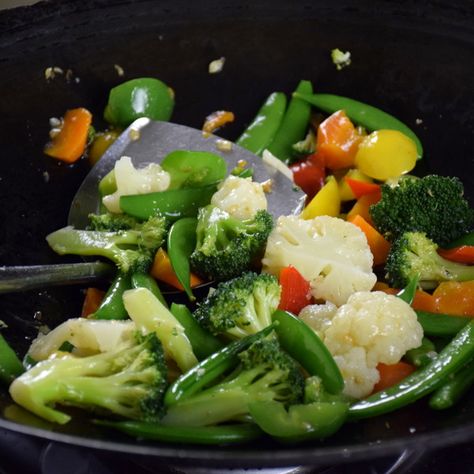 Chinese vegetable stir fry Chinese Vegetable Stir Fry, Veggie Stir Fry Recipes, Vegetable Stir Fry Recipe, Homemade Stir Fry, Easy Stir Fry Recipes, Healthy Stir Fry, Chinese Vegetables, Asian Vegetables, Vegetable Medley