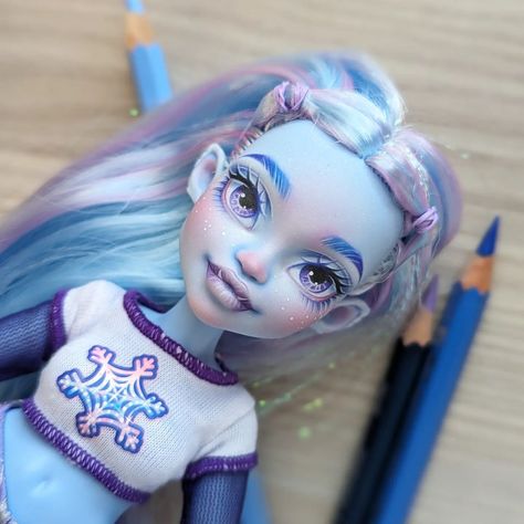 I Am Loved Dolls (@iamloveddolls) • Instagram photos and videos New Monster High Dolls, Lol Omg, Weekend Update, I Am Loved, Custom Monster High Dolls, Monster High Custom, Monster High Repaint, Custom Toys, Doll Display