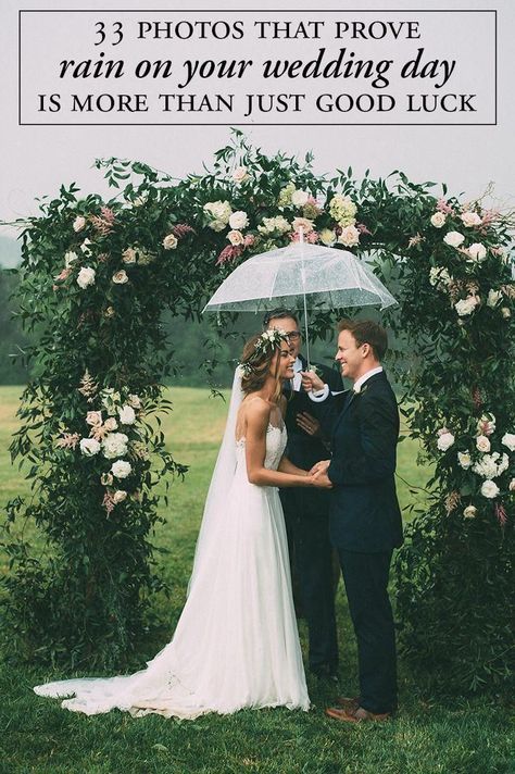 They say rain on your wedding day is good luck, but many couples still fear a chance of rain in the weather. These photos will change your mind! | Image by The Image Is Found Rain On Wedding Day, Rain Wedding, Wedding Ceremony Script, Romantic Beach Wedding, Foto Transfer, Creative Wedding Photo, Wedding Altars, Rainy Wedding, Wedding Wall Decorations