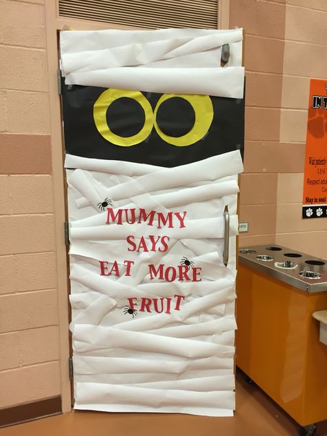 Cafeteria door fall Halloween decoration Halloween Decorations For School, Cafeteria Decorations, Halloween Decorations School, School Cafeteria Decorations, Cafeteria Bulletin Boards, Decorations For School, Cafeteria Decor, Lunch Board, School Lunchroom