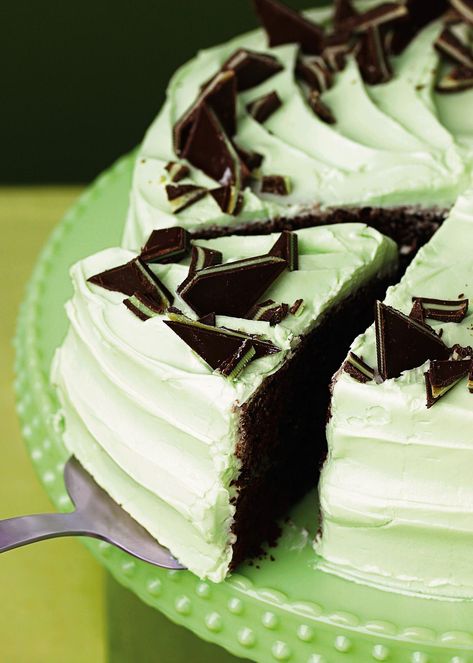 Slow Cooker Cake, Chocolate Cake Mix Recipes, Chocolate Espresso Cake, Espresso Cake, Mint Chocolate Cake, Mint Cake, Mint Chocolate Chip Ice Cream, Sour Cream Recipes, Waffle Cake