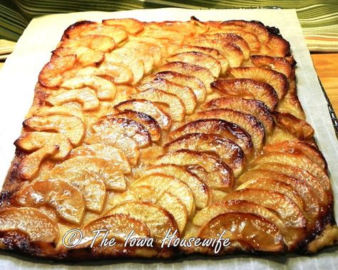 The Iowa Housewife: Barefoot Contessa Apple Tart French Apple Tart Recipe, Best Ina Garten Recipes, French Apple Tart, Barefoot Contessa Recipes, Apple Tart Recipe, Ina Garten Recipes, Apple Tart, Barefoot Contessa, Wontons