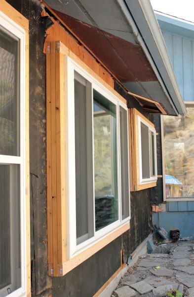 Kitchen Window Bump Out, Exterior Design Paint, Bump Out Window, Window Bump Out, Repurpose Home Decor, Exterior Mood Board, Bay Window Exterior, Window Exterior, Exterior Insulation