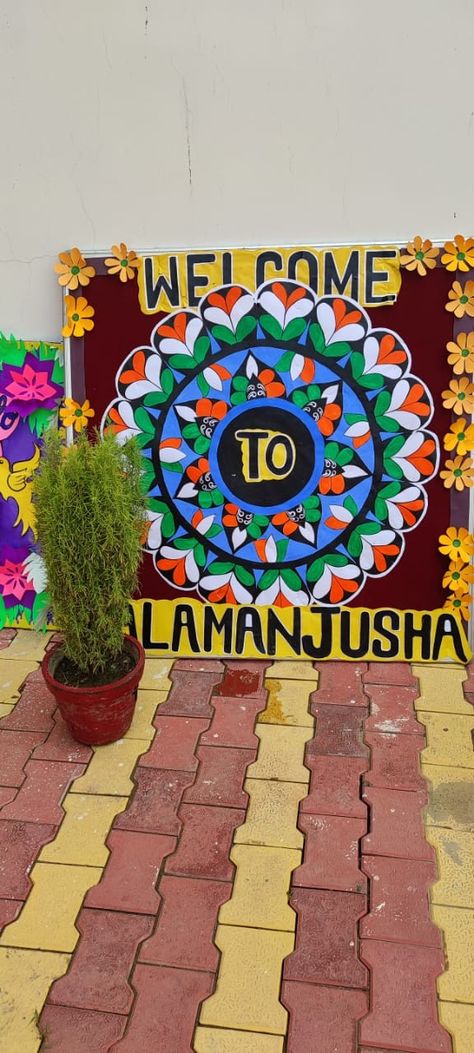 Welcome Board Decoration Ideas, Welcome Board Decoration, Board Decoration Ideas, Glitter Paper Crafts, Kargil Vijay Diwas, Diy Crafts For School, Colorful Art Paintings, Vijay Diwas, Soft Board