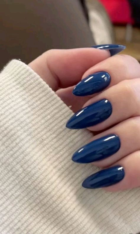 Deep Blue Nails, Fall Nails French, Nail Fall, Navy Nails, Nail Types, November Nails, Airbrush Nails, Fall Nail Ideas, Pointed Nails