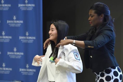 Since 2014, the Johns Hopkins School of Nursing has held white coat ceremonies to mark the entrance of nursing students into the health profession Nursing Acceptance Pictures, White Coats, School Of Nursing, White Coat Ceremony, Becoming A Doctor, Baltimore City, Nurse Hat, Nursing Career, Picture Letters