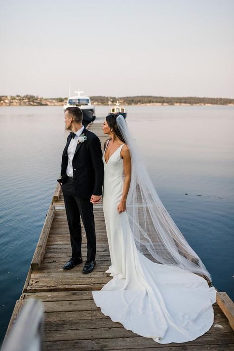 Stylish Destination Wedding at the historica Captain Whidbey Inn on Whidbey Island. Image by Forthright Photo. Captain Whidbey Inn Wedding, Coast Guard Wedding, Washington Wedding Venues, Elopement Reception, Fancy Dinner Party, Outdoor Elopement, Reception Inspiration, Washington Wedding, Whidbey Island