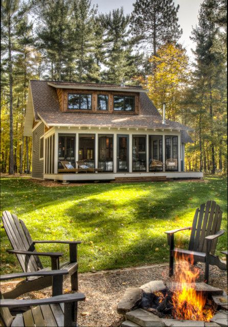 Ten Mile Lake 2 - Scandinavian - Exterior - Minneapolis - by Lands End Development - Designers & Builders | Houzz Lake Cabin Exterior, Scandinavian Exterior, River Cabins, Small Log Homes, Log Homes Exterior, Cabin Renovation, Screened Porch Designs, Log Cabin Rustic, Cottage Floor Plans