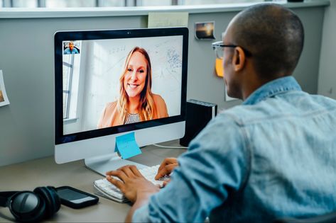 5 Pro Tips for Virtual Presentations Good Cv, Writer Jobs, Creative Thinking Skills, Licensed Clinical Social Worker, Job 3, Work Productivity, Account Executive, Interview Process, Management Styles