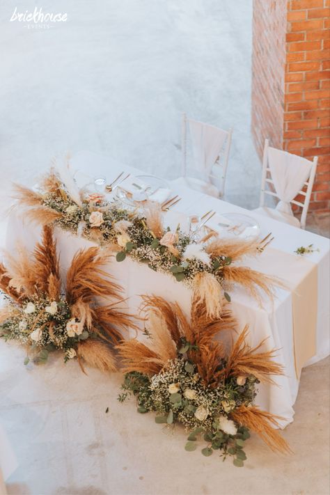 Boho Head Table Wedding, Israelite Wedding, Wedding Buffet Table Decor, Boho Sweetheart Table, Hippy Wedding, Main Table Wedding, Wedding Buffet Table, Head Table Wedding Decorations, Pampas Wedding