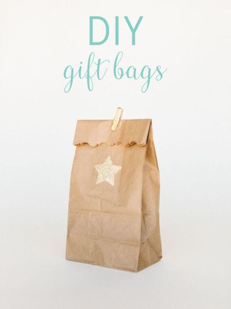 Don't toss out the brown bag paper. Here are 11 nifty ways to reuse them Brown Bag Gift, Diy Goodie Bags, Paper Bag Wrapping, Diy Lunch Bag, How To Make A Gift Bag, Brown Bag Lunch, Brown Paper Lunch Bags, Cheap Gift Bags, Paper Bag Gift Wrapping