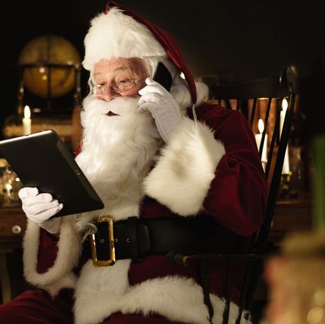 how to call santa claus on his phone number Santa Claus Phone Number, Santa Story, Santa Phone, Santa Ideas, Holiday Break, On The Phone, Santa Letter, Christmas Activities, Best Christmas Gifts