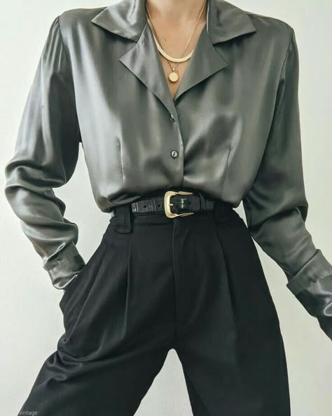 Blouse And Black Pants, Grace Jones, Woman Suit Fashion, Looks Chic, Mode Inspo, 가을 패션, Formal Outfit, Fancy Outfits, Professional Outfits