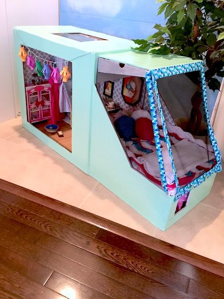 Barbie Organization, Barbie Camper, Barbie Diy Accessories, Diy Barbie House, Faking It, American Girl Doll Diy, American Girl Doll Furniture, Organizer Ideas, Doll Furniture Diy