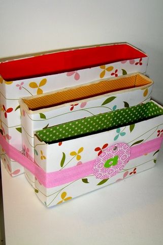 Diy Desk Top, Cute Containers, Desk Organizing, Craftroom Storage, Diy Desktop, Desk Organization Diy, Bill Organization, Desk Organization Office, Organized Chaos